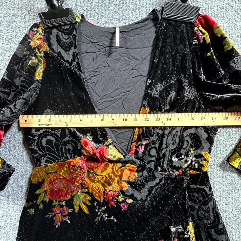 Free People Burnout Velvet Wrap Mini Dress Women Medium Black Floral Bell Sleeve - Picture 4 of 13
